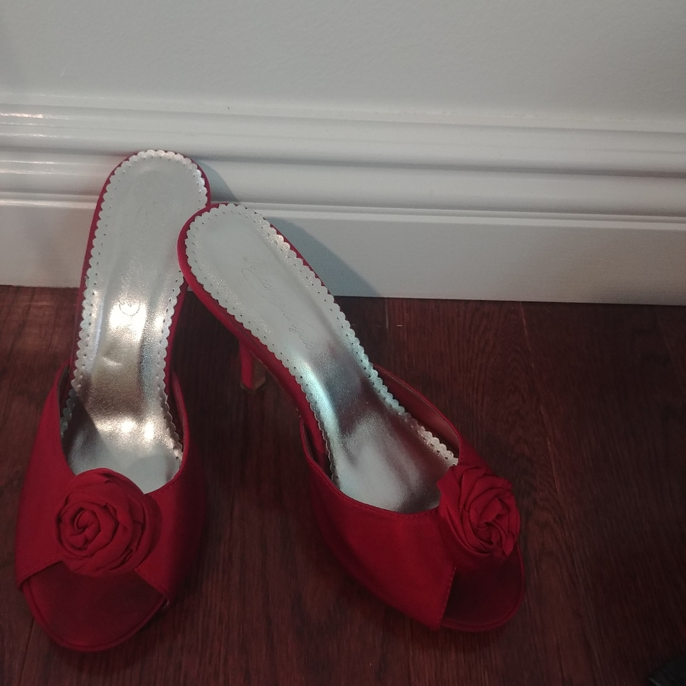 open heel heels